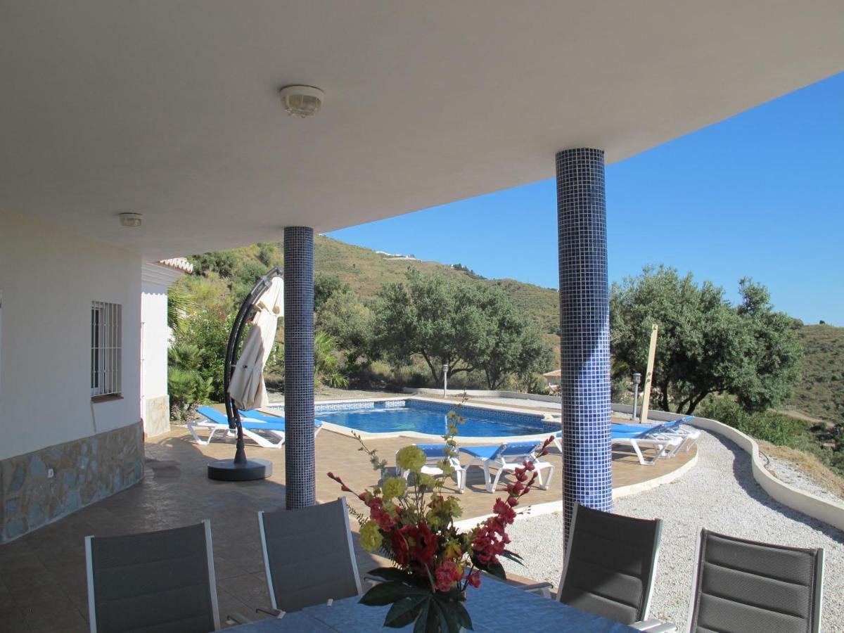 Villa Camakini With Heated Pool And Sea View Arenas  Luaran gambar